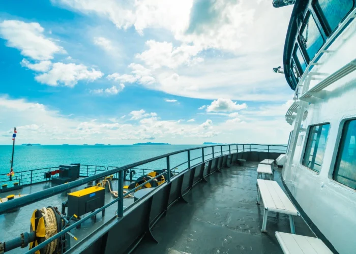 6876 Comodidad y exclusividad con nuestro alquiler de veleros en Málaga